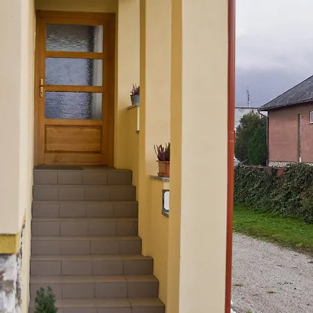 別荘 Slovakia; Space, Tranquility And Plenty Of Opportunities! Be Welcome In Strawberry House! Brzotín